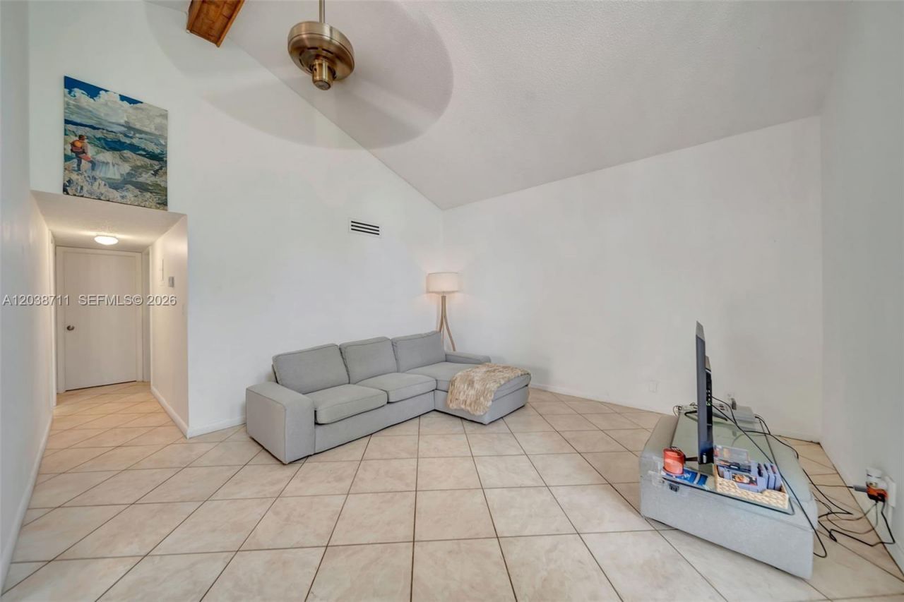 7447 W Sunrise Blvd , Unit 7447, Plantation, FL 33313 Photo