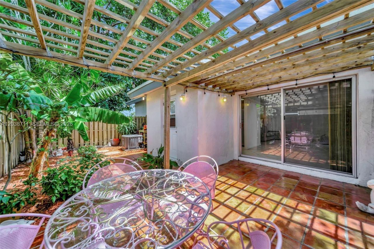 7447 W Sunrise Blvd , Unit 7447, Plantation, FL 33313 Photo