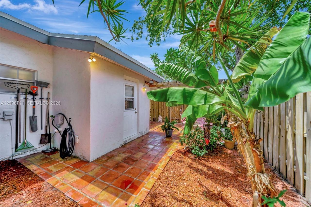 7447 W Sunrise Blvd , Unit 7447, Plantation, FL 33313 Photo