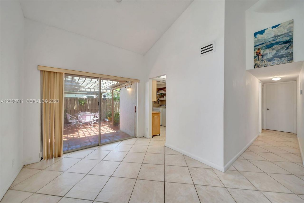 7447 W Sunrise Blvd , Unit 7447, Plantation, FL 33313 Photo