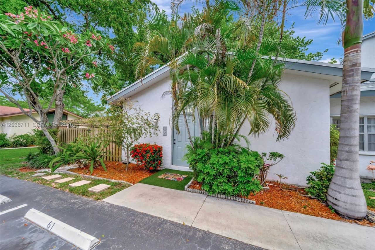 7447 W Sunrise Blvd , Unit 7447, Plantation, FL 33313 Photo