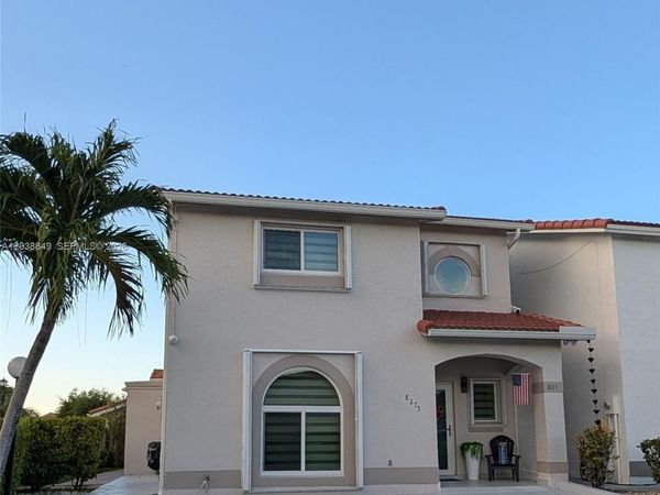 8275 NW 186th St, Unit 801, Hialeah, FL 33015