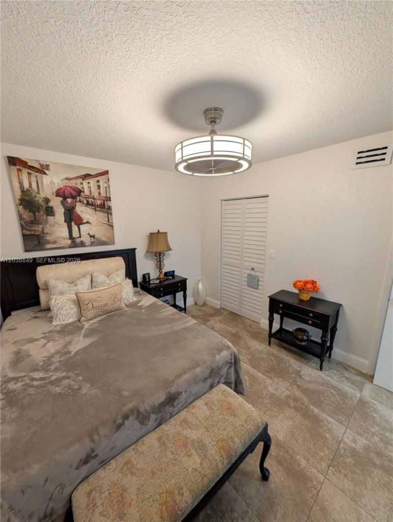 8275 NW 186th St, Unit 801, Hialeah, FL 33015 Photo