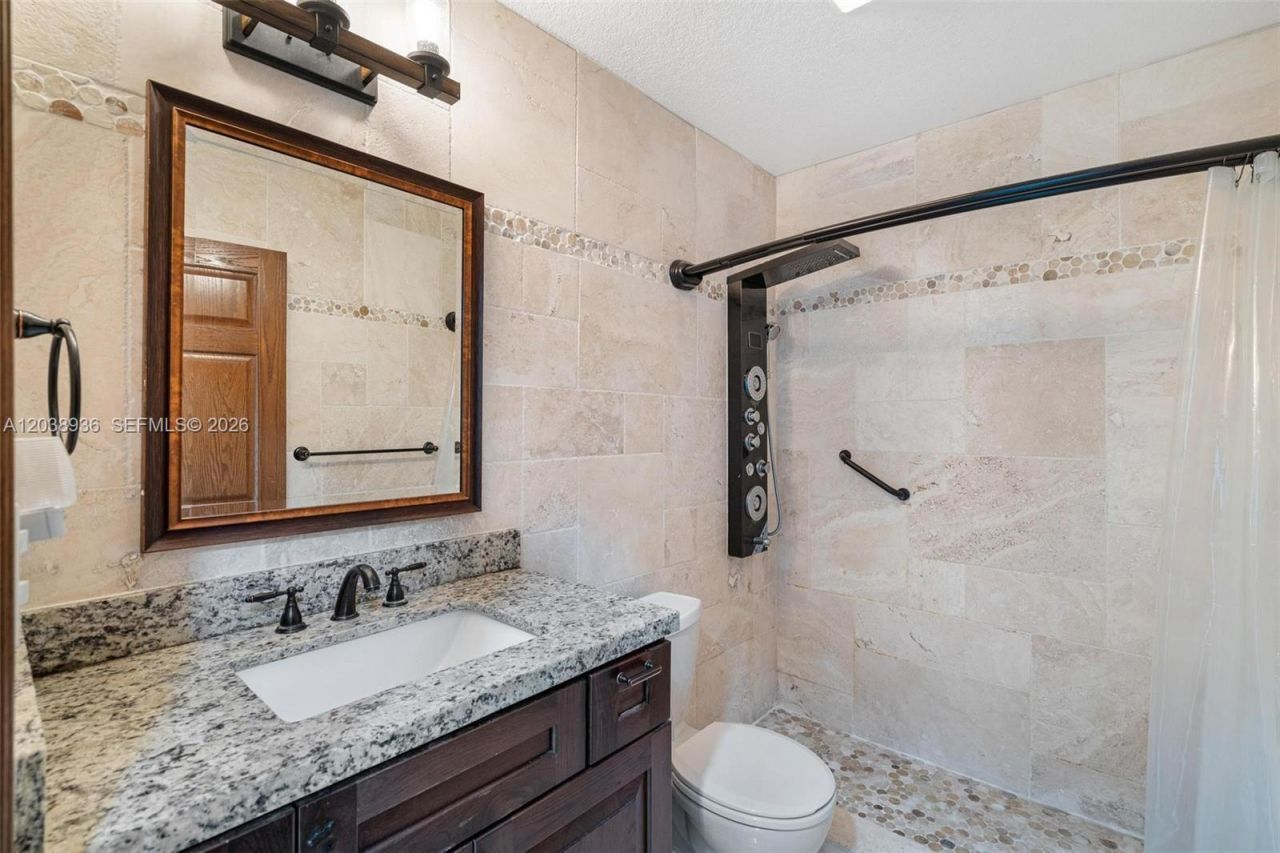 20520 SW 190th St , Miami, FL 33187 Photo