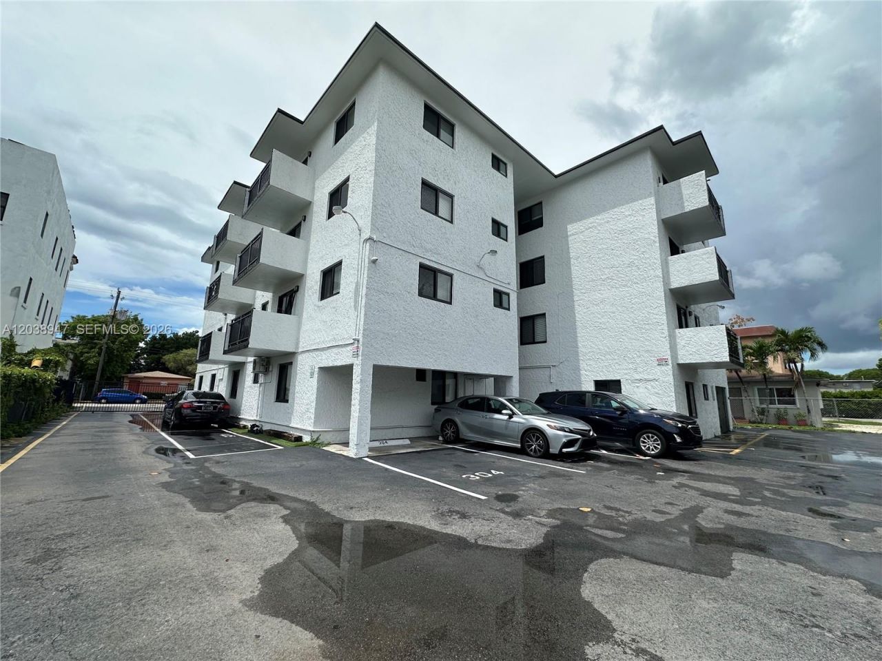 529 SW 4th St , Unit 104, Miami, FL 33130 Photo