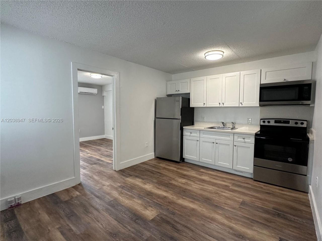 529 SW 4th St , Unit 104, Miami, FL 33130 Photo