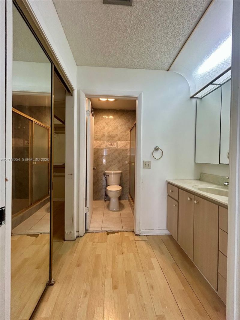 416 Briarwood Cir , Unit 2-24, Hollywood, FL 33024 Photo