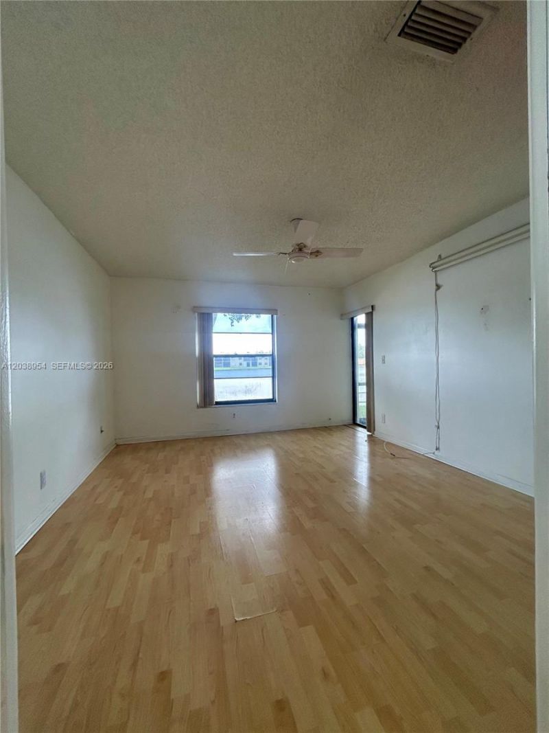 416 Briarwood Cir , Unit 2-24, Hollywood, FL 33024 Photo