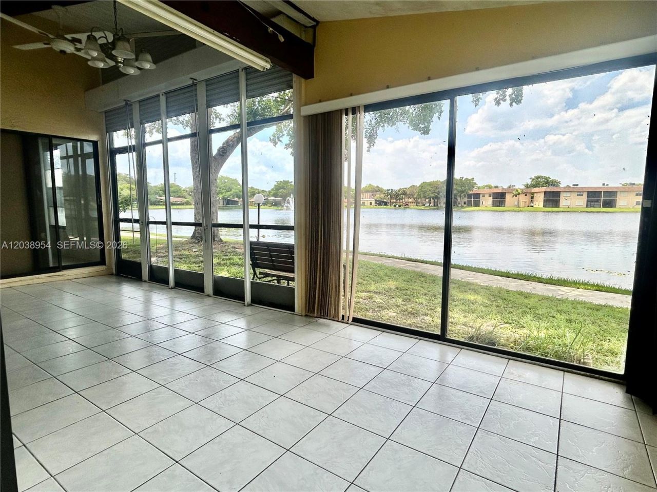 416 Briarwood Cir , Unit 2-24, Hollywood, FL 33024 Photo