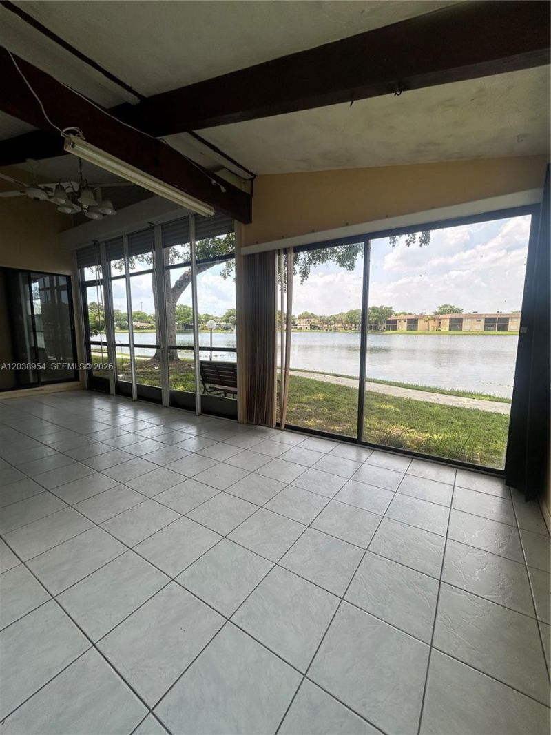 416 Briarwood Cir , Unit 2-24, Hollywood, FL 33024 Photo