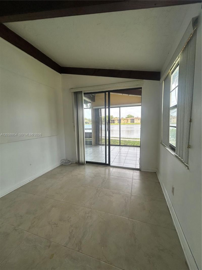 416 Briarwood Cir , Unit 2-24, Hollywood, FL 33024 Photo