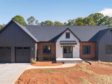9041 Stonewall Road, Appomattox, VA 24522