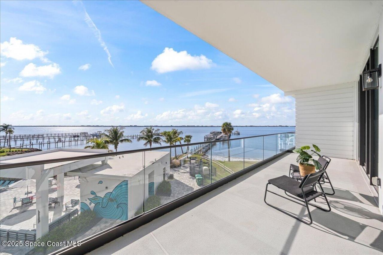 225 Strand Drive, Unit 304, Melbourne Beach, FL 32951 Photo