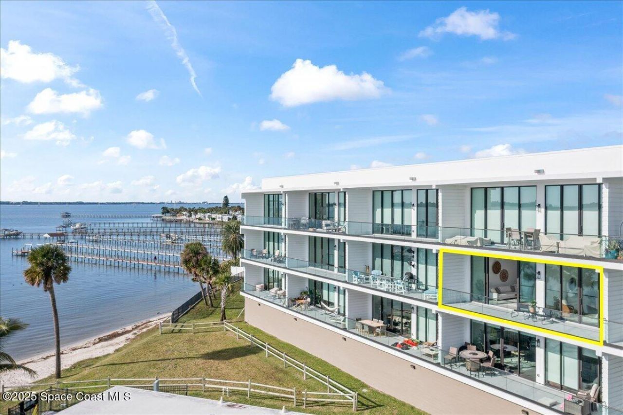 225 Strand Drive, Unit 304, Melbourne Beach, FL 32951 Photo