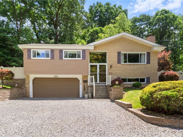 118 Merwood Dr, Pittsburgh, PA 15214