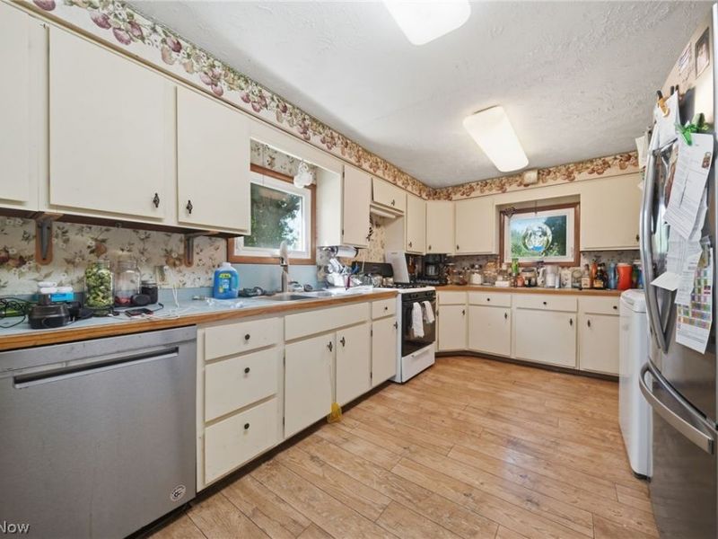 5582 S Ridge Road , Madison, OH 44057 Photo 15