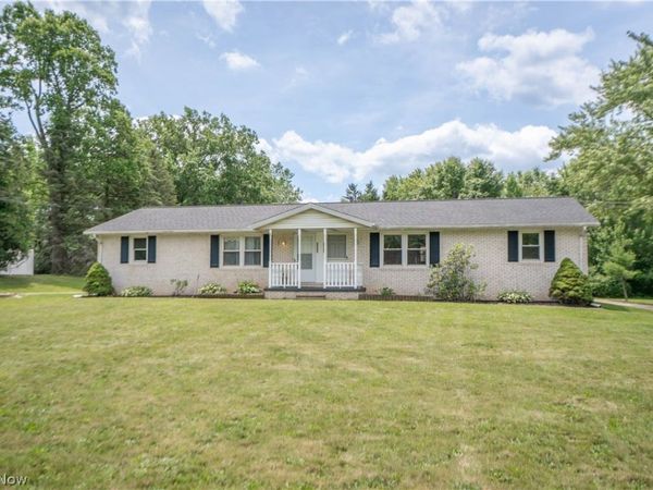 3090-3092 Brumbaugh Street NW, North Canton, OH 44720
