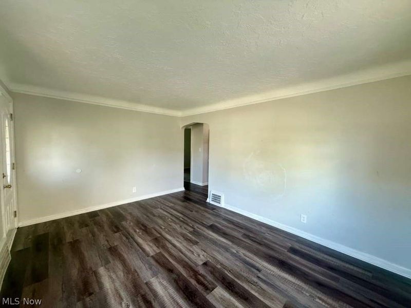 26470 Zeman Avenue , Euclid, OH 44132 Photo 9