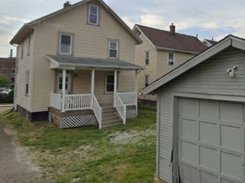 647 Forest Avenue SW, Canton, OH 44710 Photo 2