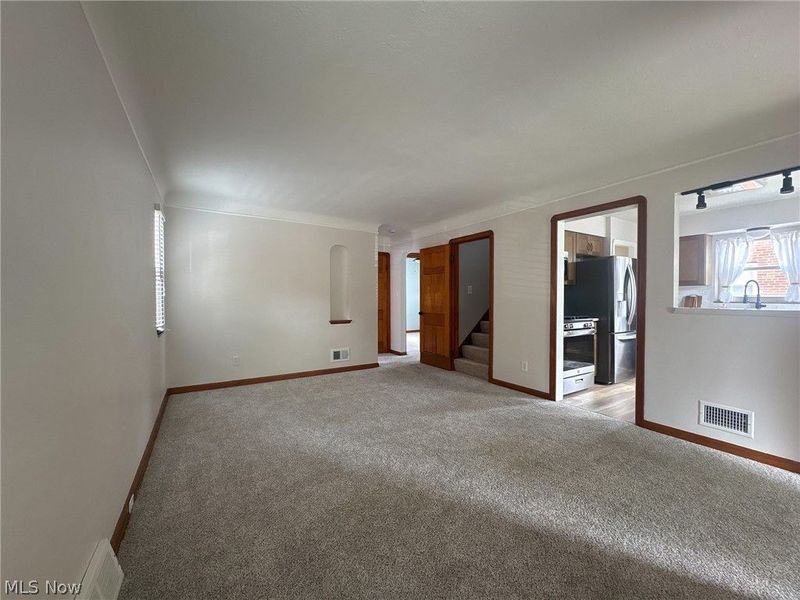 5082 W 5th Street , Brooklyn Heights, OH 44131 Photo 8