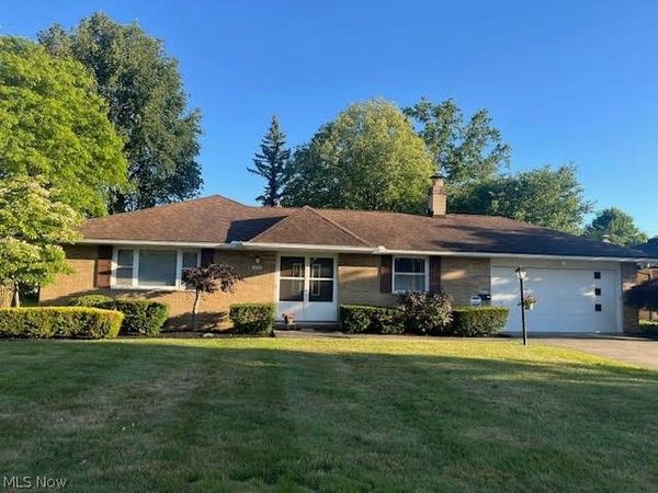 1992 Edenhall Drive, Lyndhurst, OH 44124