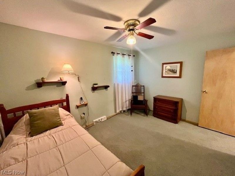 1992 Edenhall Drive, Lyndhurst, OH 44124 Photo 12