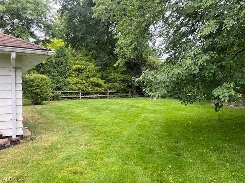 1992 Edenhall Drive, Lyndhurst, OH 44124 Photo 22