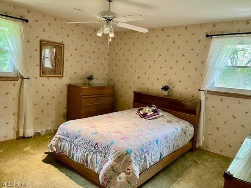 1992 Edenhall Drive, Lyndhurst, OH 44124 Photo 9