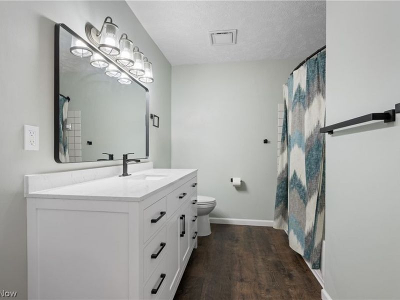 5564 Storrington Oval, Parma, OH 44134 Photo 19