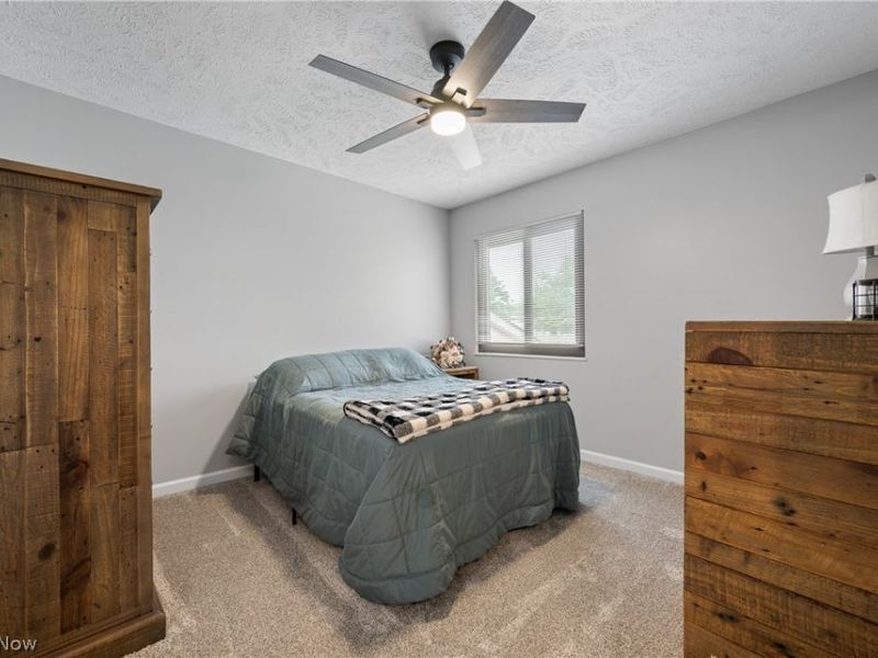 5564 Storrington Oval, Parma, OH 44134 Photo 20