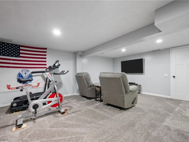 5564 Storrington Oval, Parma, OH 44134 Photo 24