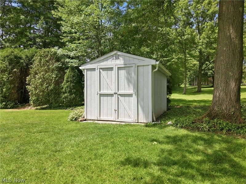 7003 White Oak Drive, Hubbard, OH 44425 Photo 32