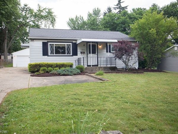 3894 Cannon Road , Youngstown, OH 44515