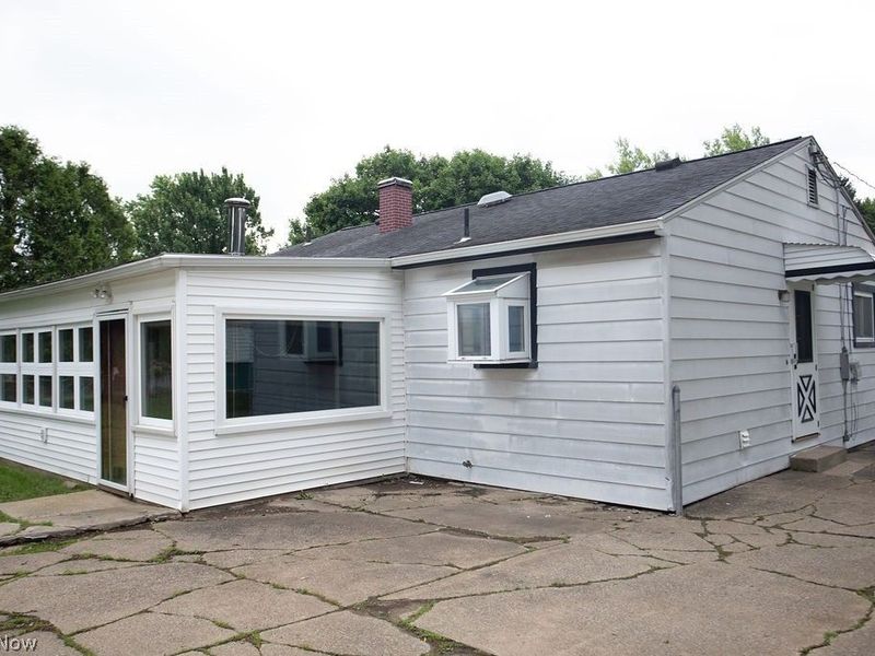 3894 Cannon Road, Youngstown, OH 44515 Photo 4