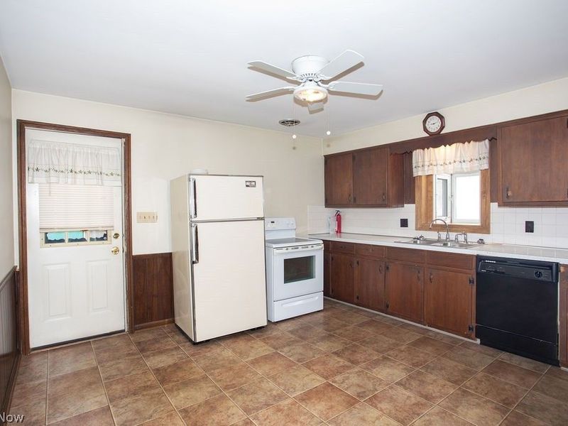 3894 Cannon Road, Youngstown, OH 44515 Photo 9