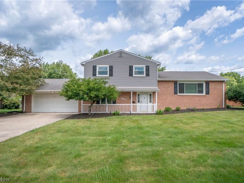 903 Glenwood Street SW, North Canton, OH 44720 Photo 1