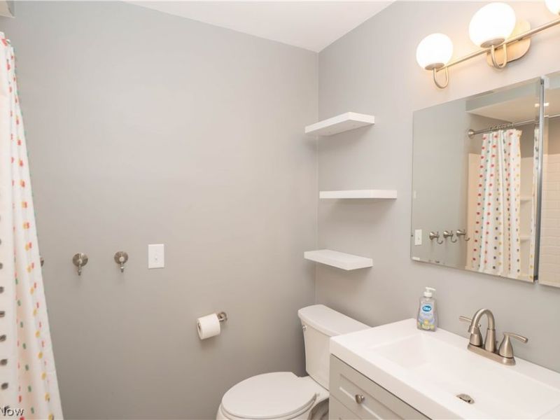 903 Glenwood Street SW, North Canton, OH 44720 Photo 29
