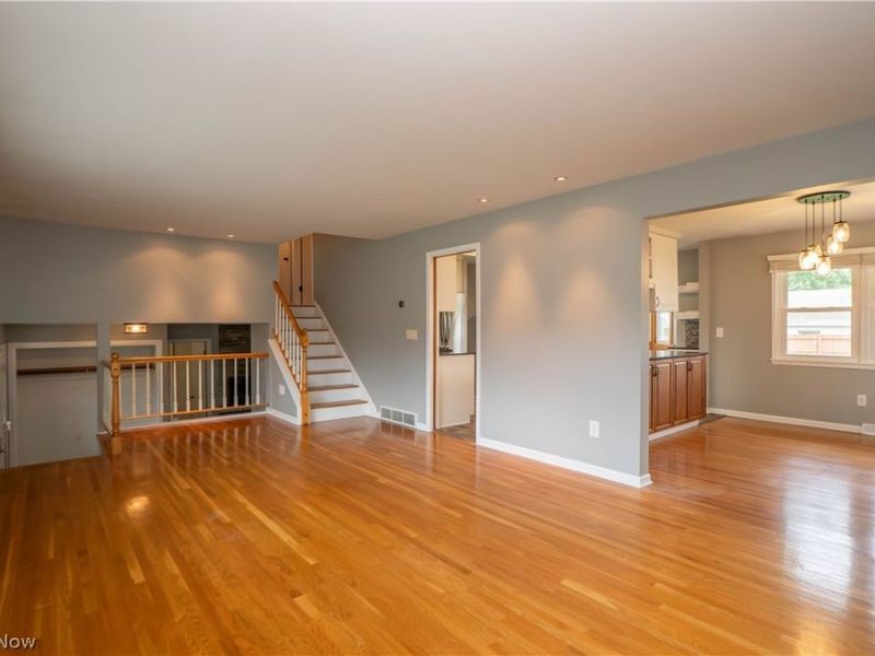 903 Glenwood Street SW, North Canton, OH 44720 Photo 8