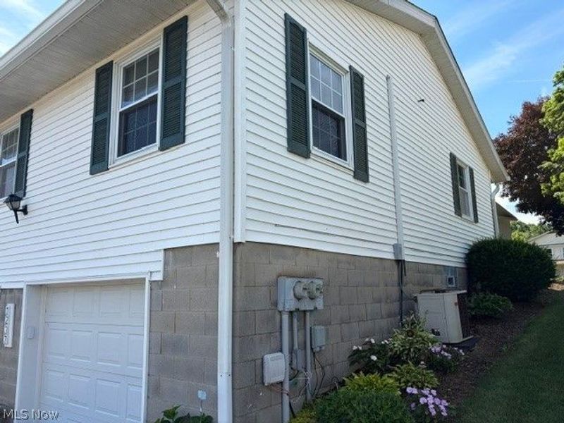 1237 A Somerset Drive , Salem, OH 44460 Photo 5