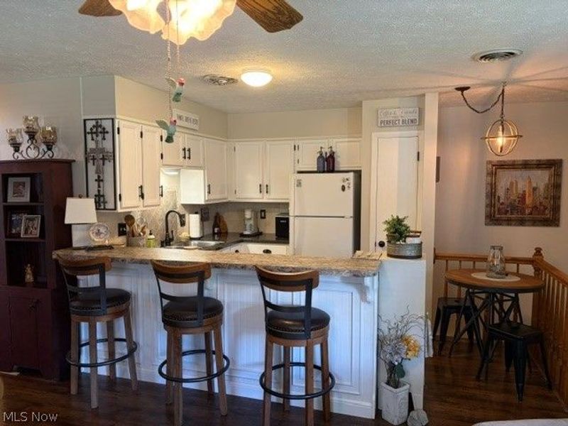 1237 A Somerset Drive , Salem, OH 44460 Photo 9
