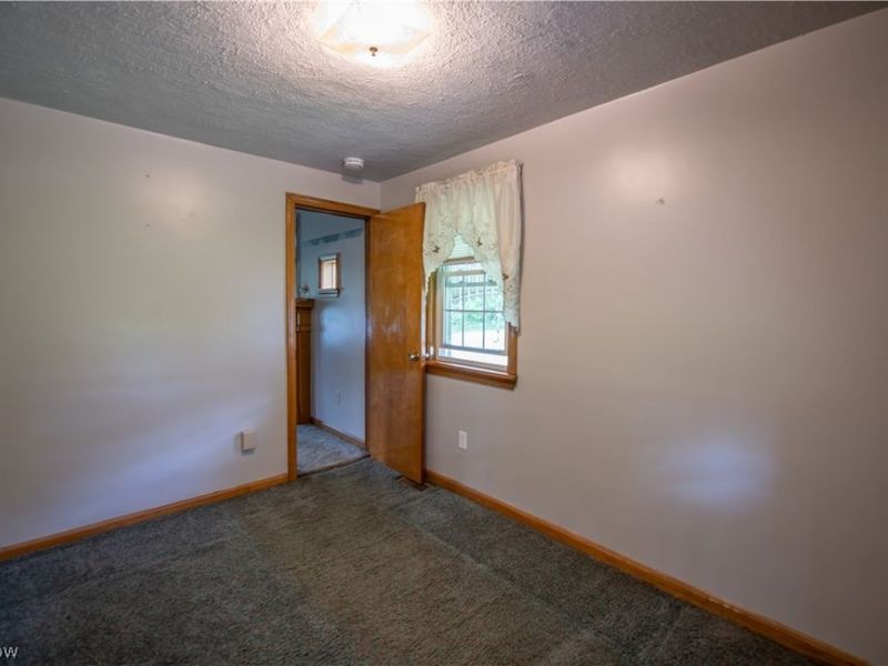 3063 Diamond Street NE, Canton, OH 44721 Photo 11