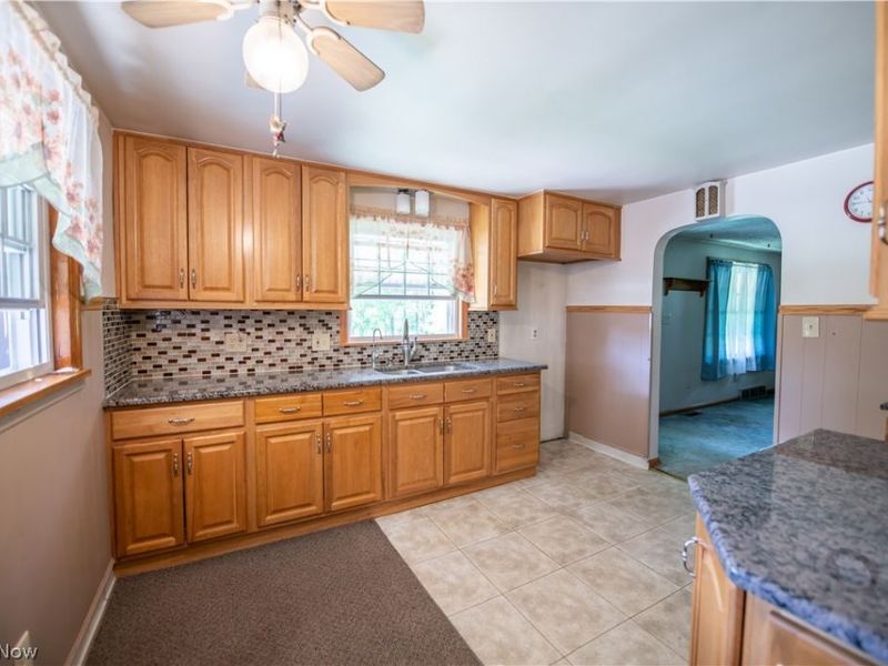 3063 Diamond Street NE, Canton, OH 44721 Photo 3