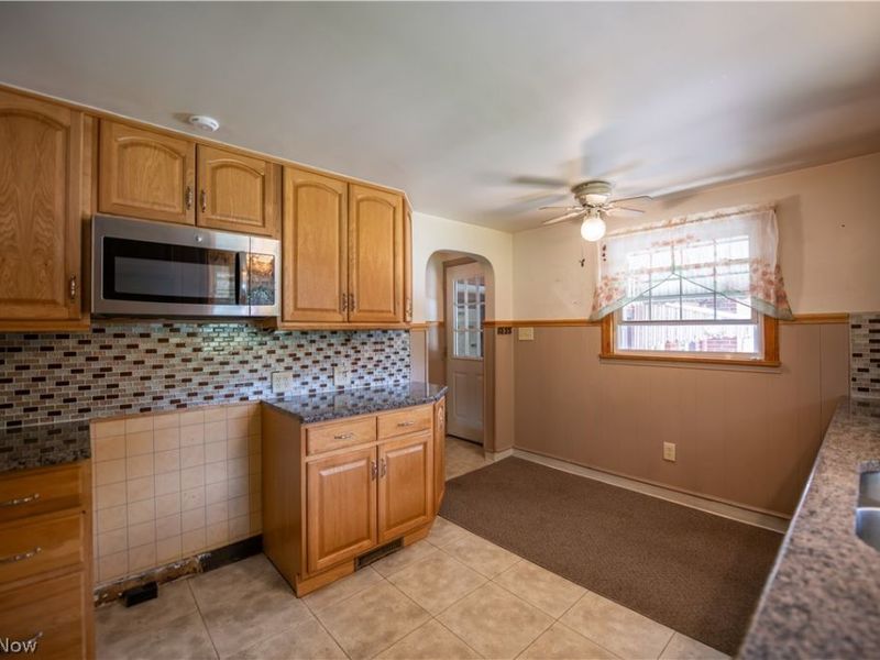 3063 Diamond Street NE, Canton, OH 44721 Photo 6