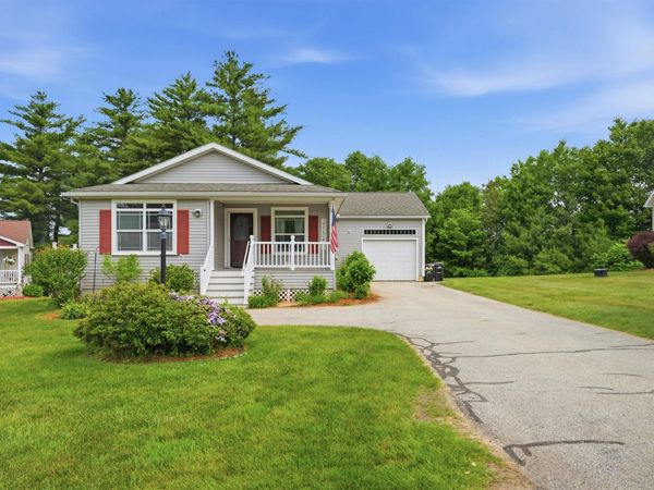 35 Sawmill Ridge, Sandown, NH 03873