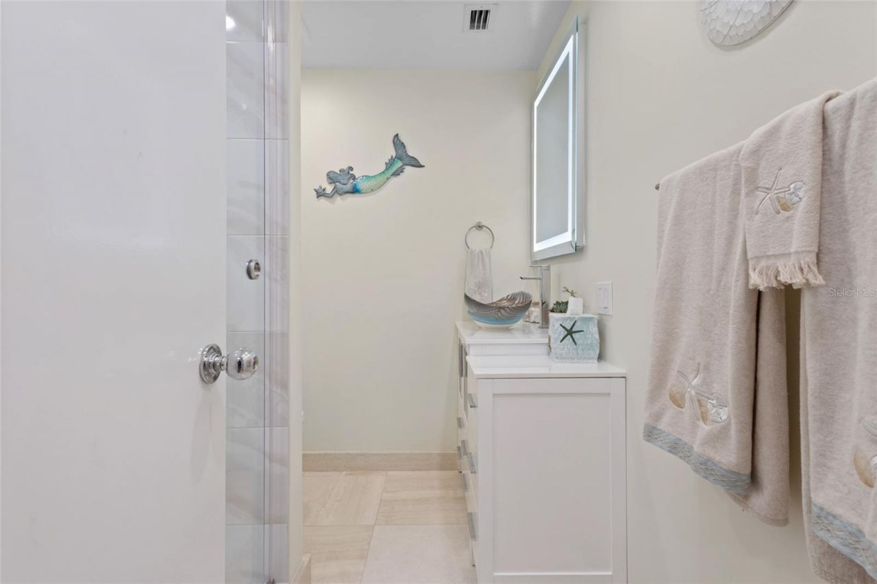 2450 Harbourside Drive, Unit 244, Longboat Key, FL 34228 Photo