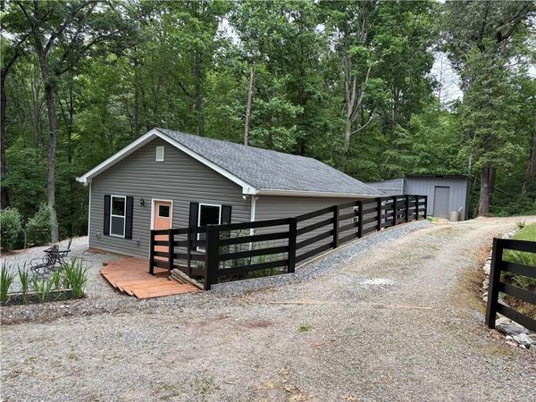 312 Aurum Hill Drive , Cleveland, GA 30528