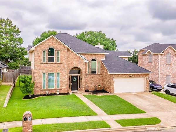 6817 Greenleaf Drive, North Richland Hills, TX 76182