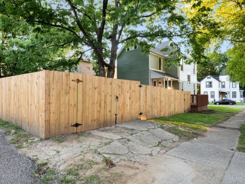 1237 Laidlaw Avenue, Cincinnati, OH 45237 Photo 27