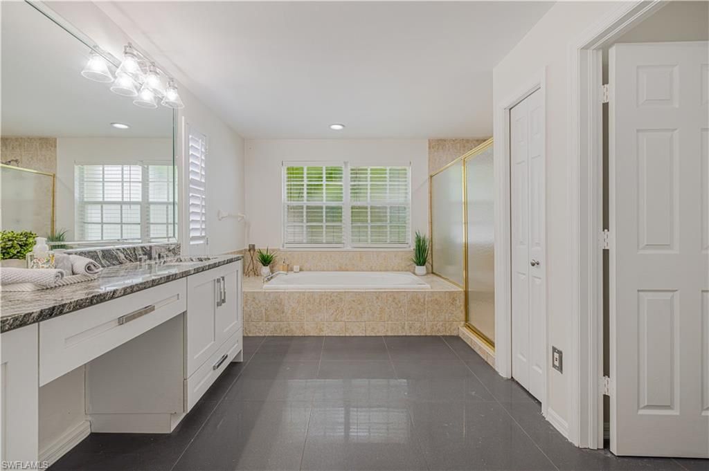 11141 Lakeland Cir, Fort Myers, FL 33913 Photo