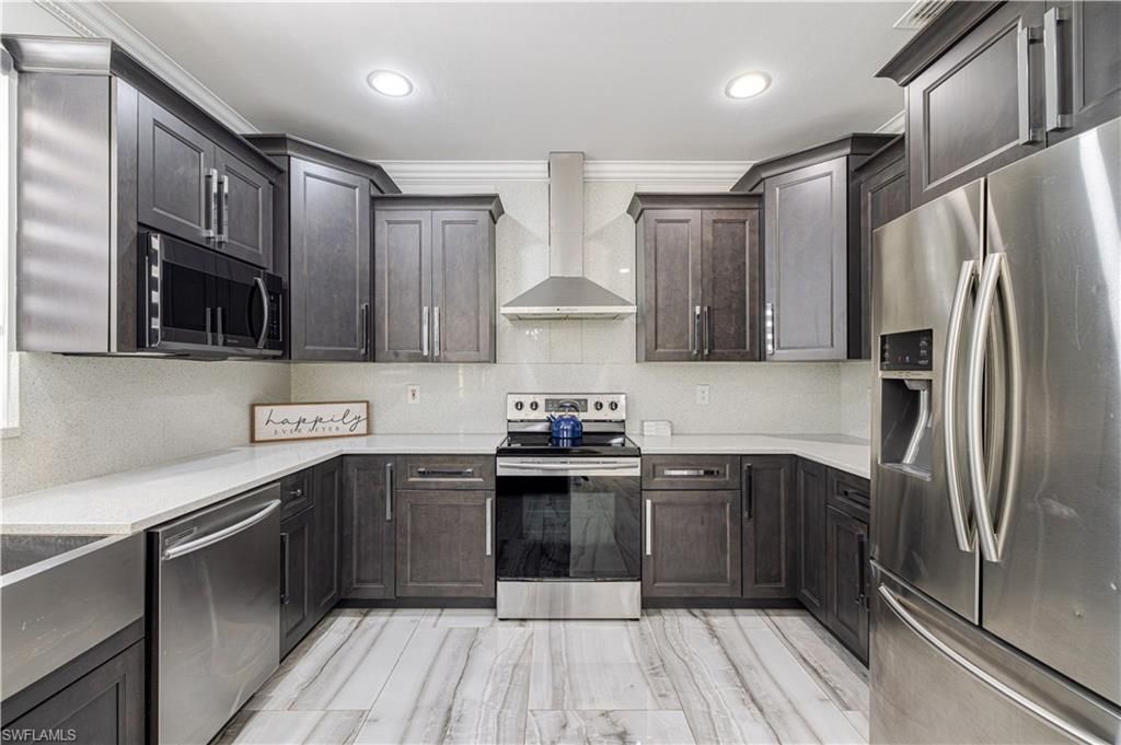 11141 Lakeland Cir, Fort Myers, FL 33913 Photo